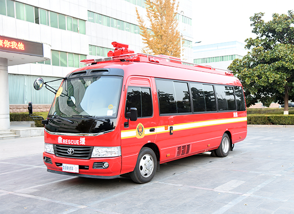 通信指揮消防車